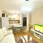Bratanov Marvel 1 Apartamento *