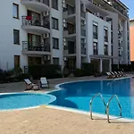 Apartamento Bratanov Marvel 1 *
